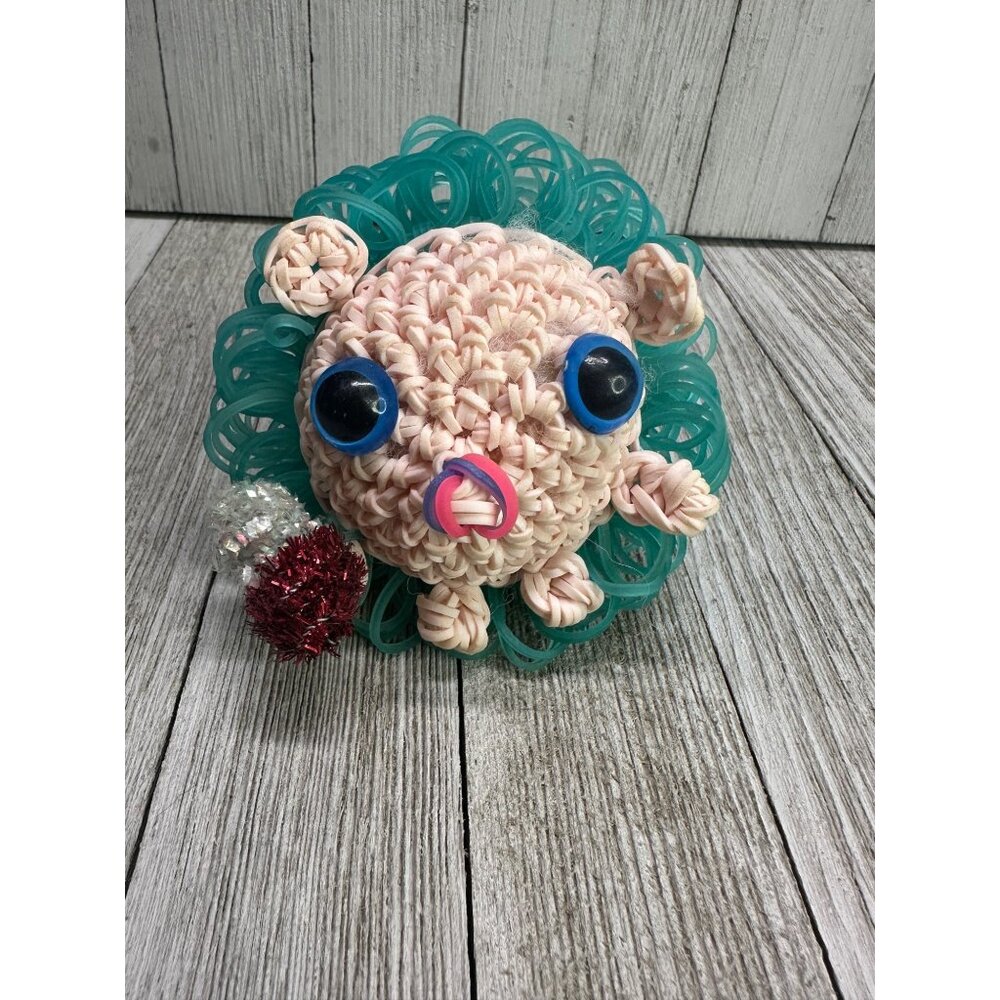 Rainbow Loom Loomigurumi Hedgehog Rubber Band Figure Collectible Gift